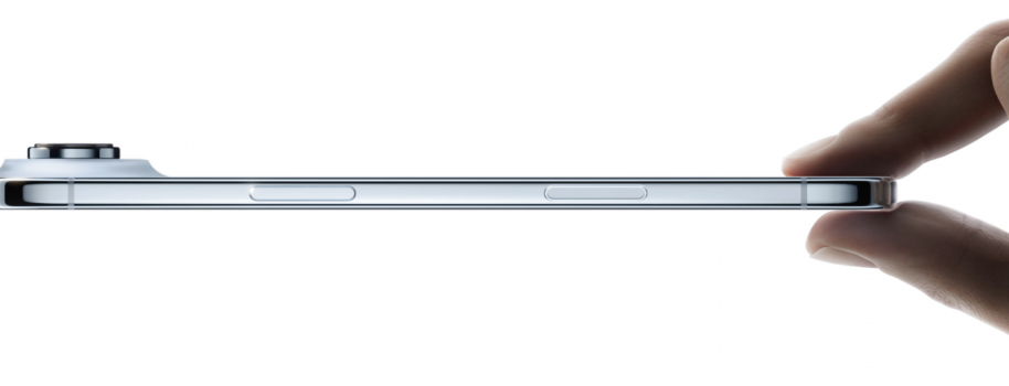 iPhone Air Review: Lightweight and Elegant